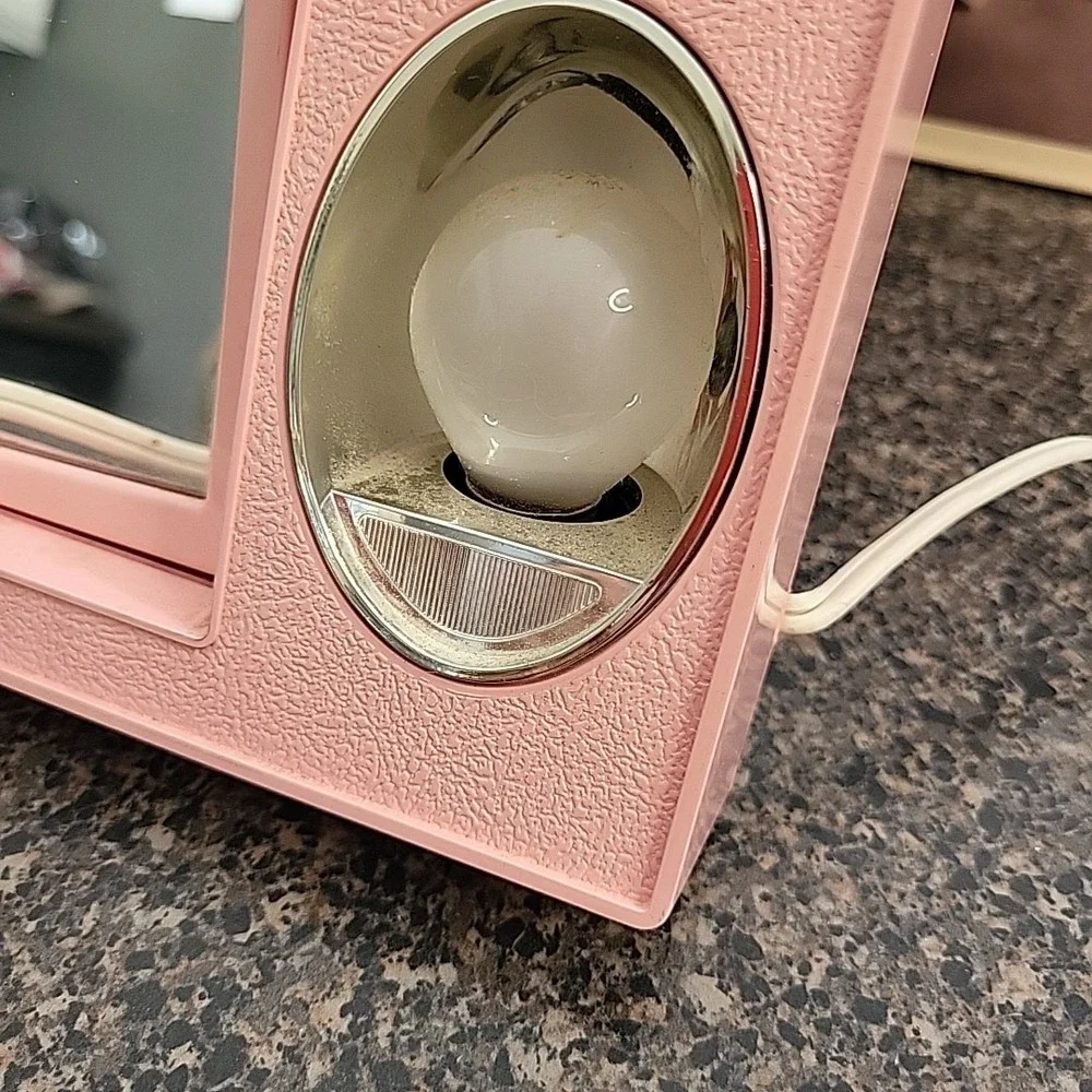 VINTAGE Mirror Go Lightly Petite Make Up Mirror Magnifying Original Box READ‎